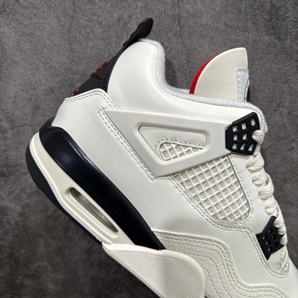 Air Jordan 4 Retro "Flight Club" - Picture 7 of 9